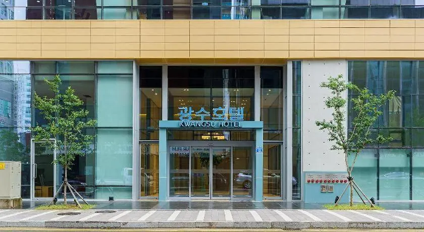 Kwangsu Hotel 釜山 4*,